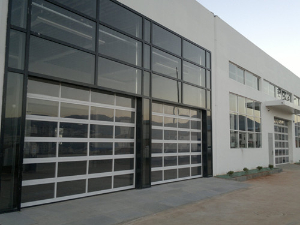 BMW宝马汽车?大理宝远4S店透视门