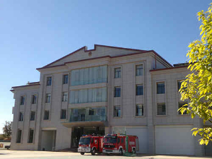 昆明市经开区消防二中队消防车库门