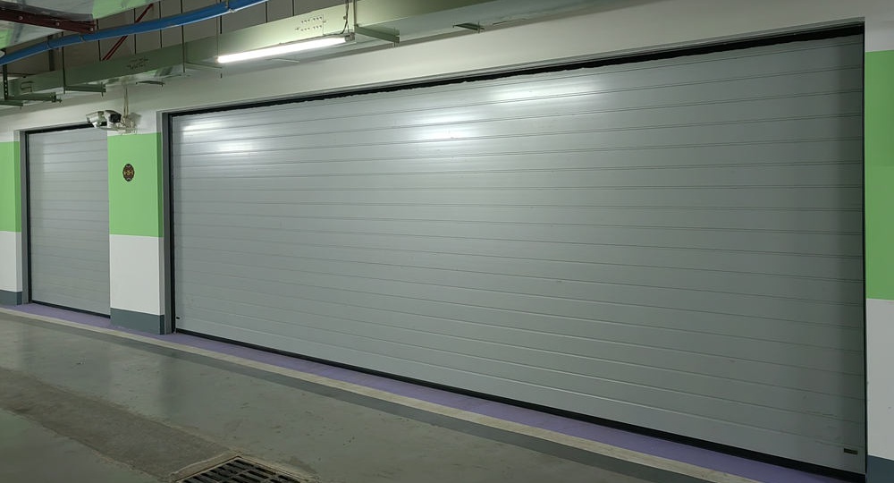 滇池ONE车库门.jpg 滇池ONE车库门.jpg